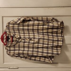 Women's pleated quarter button flannel shirt